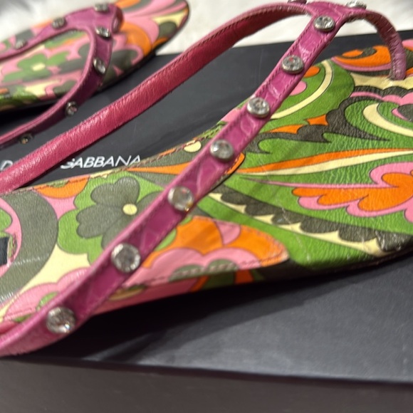 DOLCE & GABBANA Nappa Stampa Thong Sandals - Picture 5 of 15